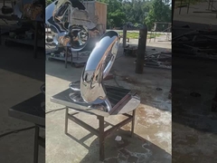 Słynne abstrakcyjne rzeźby metalowe w nowoczesnym stylu do dekoracji wnętrz