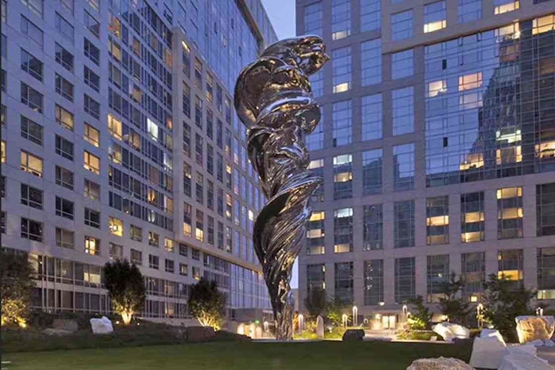 Rzeźba ze stali nierdzewnej polerowanej Venus 28 metrów wysokości do dekoracji Plaza